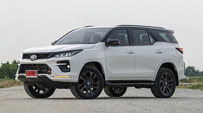 บริบัท EASY MOVE TRAVEL จำกัด