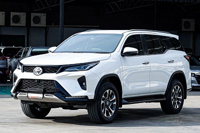 SUV 7 ที่นั่ง